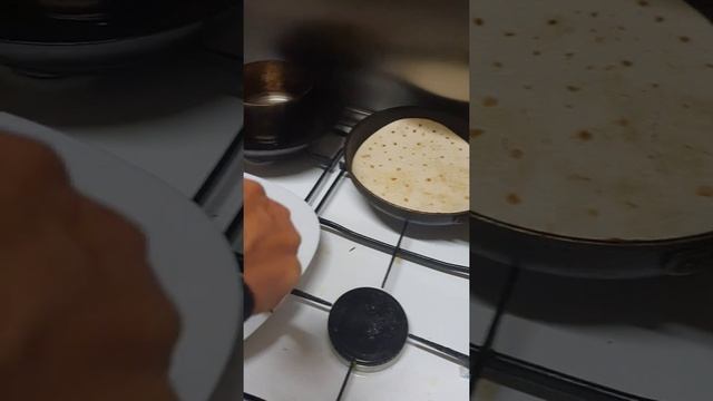 Rimini, Piadina with roast beef смотреть онлайн
