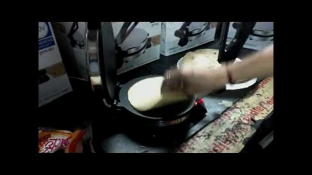 How To Make Jaipan Jumbo Roti 8" Chappati Tortilla Maker - 110 Volts from Gandhi Appliances смотреть онлайн