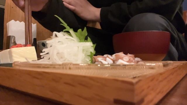 Funny cats!! Overnight Trip to Japan's Cat Island!! | Sanagi Island🐈 смотреть онлайн