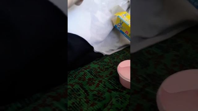 Я вернулась из школы и мне папа подарил слайм а мама крем смотреть онлайн