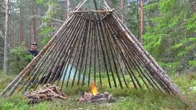 Строительство гигансткой хижины на 5 человек смотреть онлайн