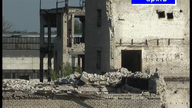 Лисичанський содовий завод стоїть у смітті. смотреть онлайн