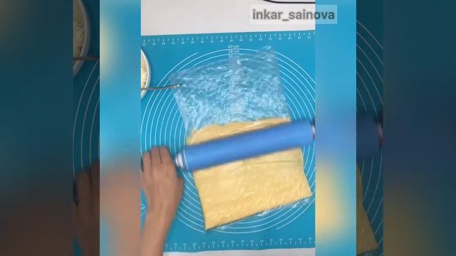 10 минутта Сырный рулет жасаймыз. Казакша рецепт. Ірімшікті рулет. смотреть онлайн