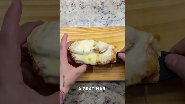 Chiken Tandoori sandwich! #cooking #sandwich #sourdough #tandoori #bread смотреть онлайн