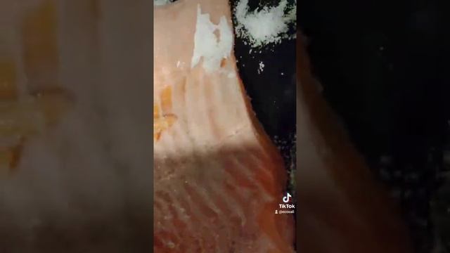 Salted salmon at home смотреть онлайн