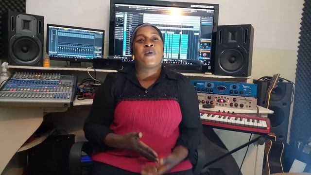 La SR. Ester au STUDIO | Ester martins officiel смотреть онлайн