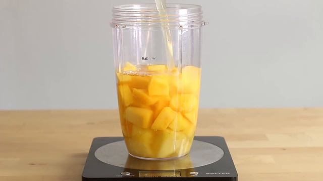 Mango Colada Smoothie смотреть онлайн