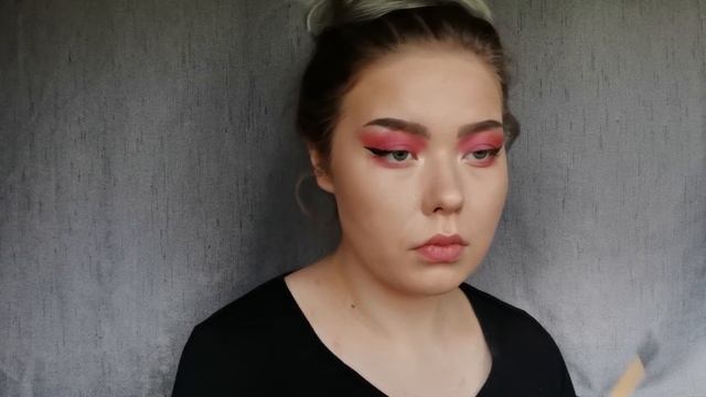 Purple Glam Makeup With A 80's Vibe