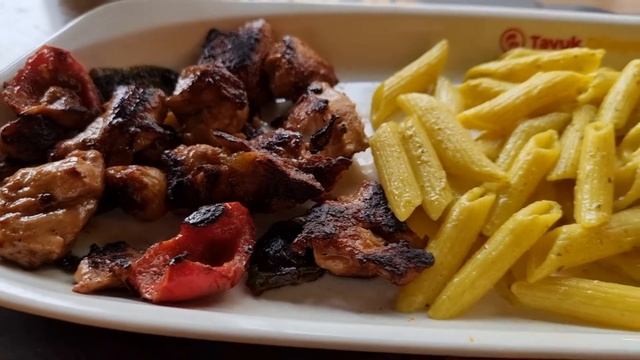 TAVUK DÜNYASI. Еда в Турции.