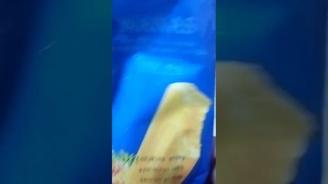 PINEAPPLE FLAVORED ICE STICK #asmr #satisfyingsounds #satisfyingtaste #taste like pineapple #shorts смотреть онлайн