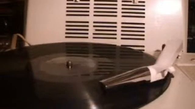 Chuck Berry - Reelin' and Rockin'.wmv смотреть онлайн