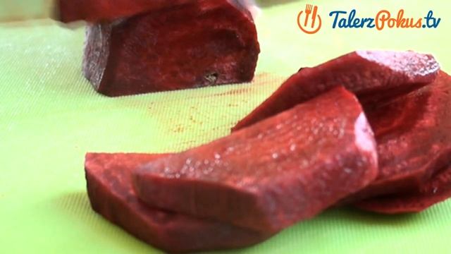 Czerwony barszcz z wyspą - TalerzPokus.tv смотреть онлайн