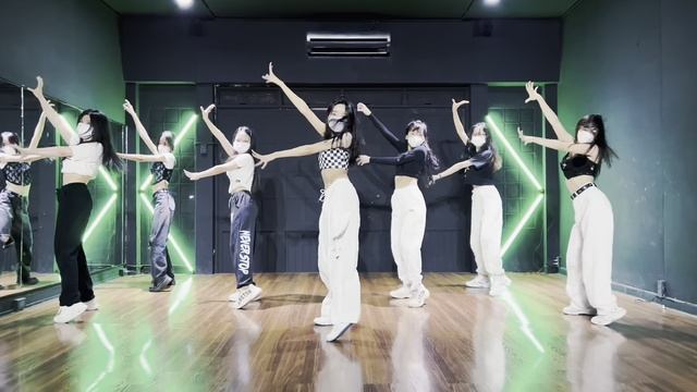 Pitbull - Go Girl Dance Cover by BoBoDanceStudio ｜ Douyin смотреть онлайн