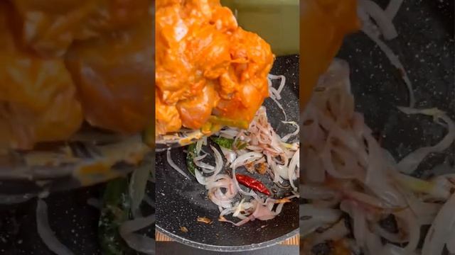 chicken roasted in coconut milk 🥥#chicken #shorts #viral #youtubeshorts ,#recipe #letsplay смотреть онлайн