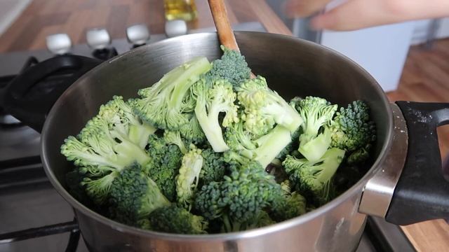Quick and Easy Broccoli Risotto in 20 minutes // Gluten Free and Dairy Free смотреть онлайн
