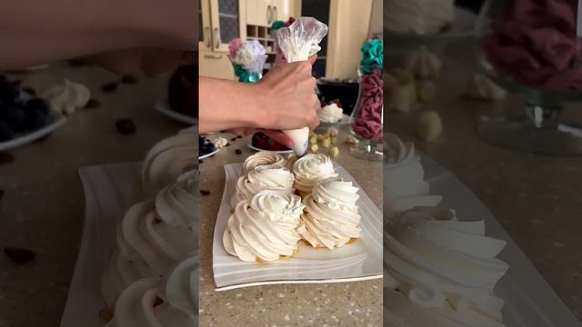 Десерт Павловой 🤤 инст britanka_new♥️ смотреть онлайн