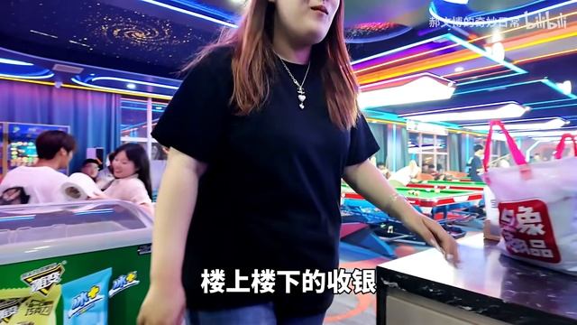 网吧生意再这么好下去，我就要提路虎了！ смотреть онлайн
