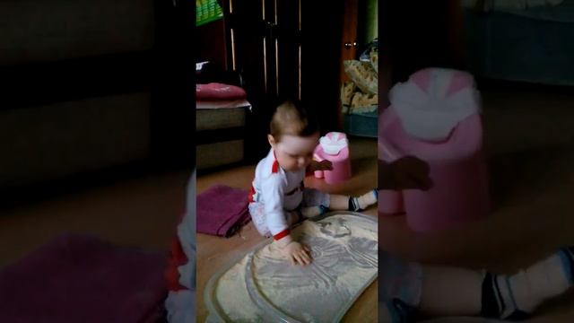 10 мес.Аренька ругает Мотю и рисует смотреть онлайн