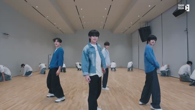 TXT - The 39th GOLDEN DISC AWARDS Dance Practice MIRRORED смотреть онлайн