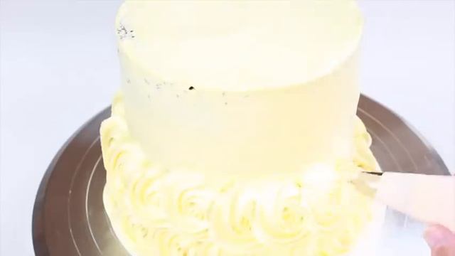 #soyummy #торты #lisasnake Лёгкие быстрые уроки украшения торта/ самые вкусные украшения торта смотреть онлайн
