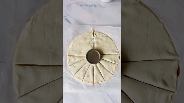 Satisfy your sweet cravings with this Nutella star pastry! #ramadan #starpastry #nutella смотреть онлайн