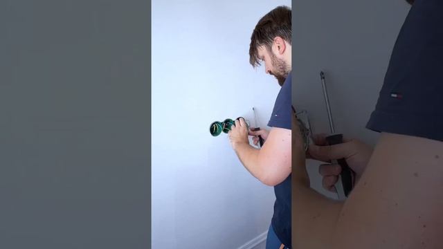 Если у вас квартира с отделкой, то можно и сами перенести розетки или нанять подсобника смотреть онлайн