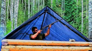 Построил дом в лесу!!!