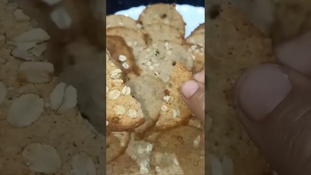 #بسكوت_الشوفان بالقرفة والتفاح محسوب السعرات @sokerdietwithradwa #shorts смотреть онлайн