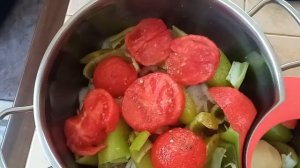 Очень вкусно! Хашлама из говядины с картофелем. Very tasty! Beef khashlama with potatoes.