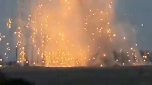 Ermenistan Azerbaycanda kullanimi yasak olan fosfor bombası kullandı.. смотреть онлайн