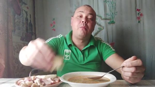 Мукбанг:Борщ с салом смотреть онлайн