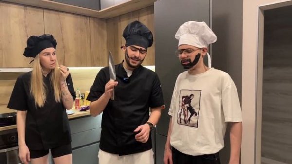 ГОТОВИМ ШАУРМУ С ДЖЕНТОМ И ЗАРОЙ