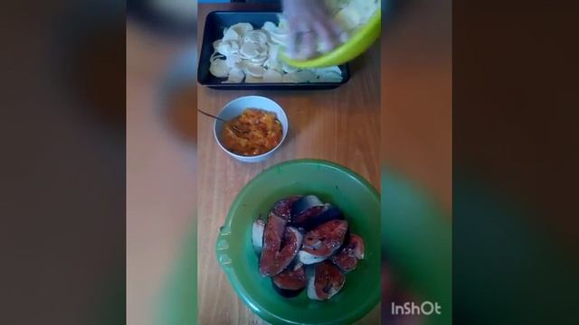 Красная рыбка под шубой из овощей смотреть онлайн