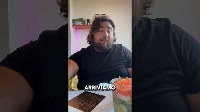 HOW TO EAT AN ENTIRE COCUMBER #cucumber #salad #boul смотреть онлайн