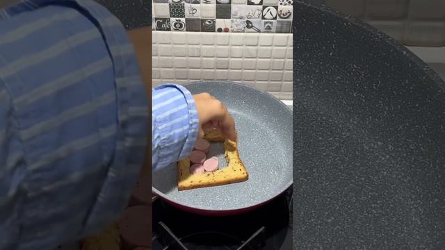 СЫТНЫЙ ЗАВТРАК • РЕЦЕПТ в комментарии ⤵️ #завтракпп #сытныйзавтрак #скрембл #омлет #еда смотреть онлайн