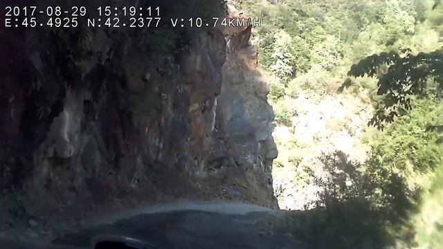 Горная мойка по пути в Тушетию смотреть онлайн