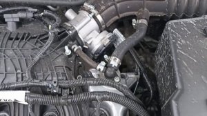 Лада веста нг! Работа мотора и подкапотное пространство!