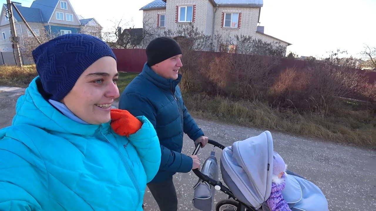 Прогулка с семьей, сходили в баню смотреть онлайн