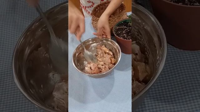 How to cook Stir-fried chicken with sweet and sour pineapple sauce/#shortvideo #shorts #cooking смотреть онлайн