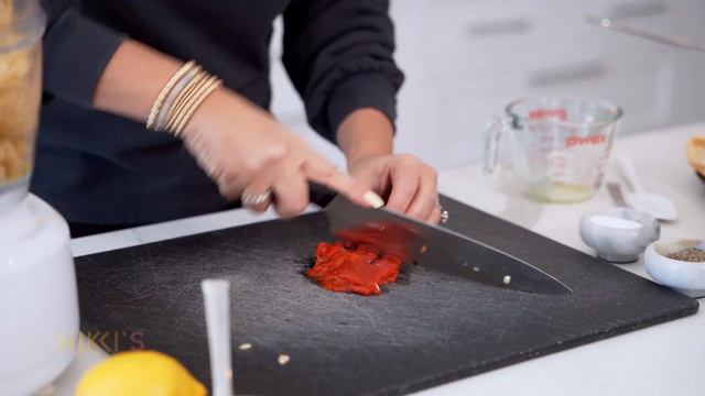 Spicy and Creamy Red Pepper Fava Dip A Delicious Mediterranean Appetizer смотреть онлайн