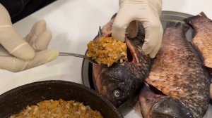 Карась фаршированный в духовке