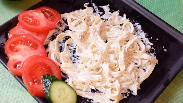 Паста с курицей в сливочном соусе... 😋🍝 смотреть онлайн
