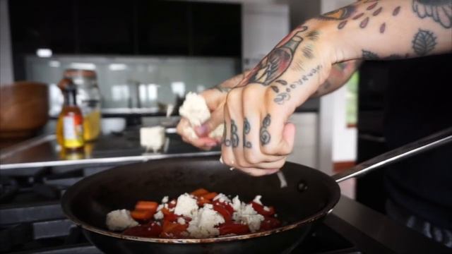 Lazy B's Tofu Scramble Recipe смотреть онлайн