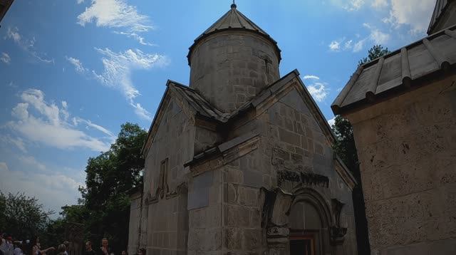 Монастырь Агарцин, озеро Парз, Армения смотреть онлайн