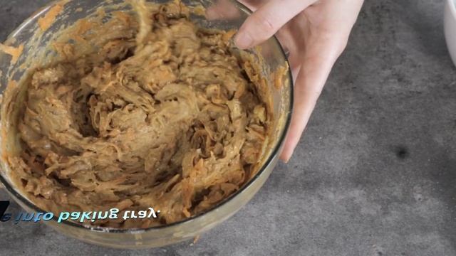 A Deliciously Moist Carrot Cake | Easy Easter Recipe | Kid's Cooking Show смотреть онлайн