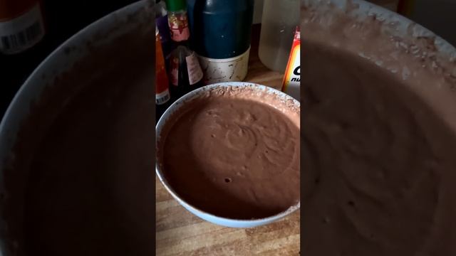 Экспериментальные протеиновые оладьи на скисшем молоке. смотреть онлайн