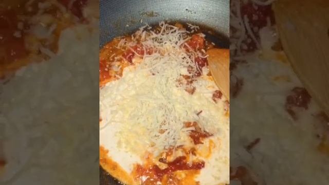 Pasta Alfredo смотреть онлайн