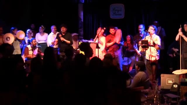 "Mi Burrito Sabanero" by Hugo Blanco. MOCHIMA. Concert at the Royal Room, Seattle, WA. смотреть онлайн