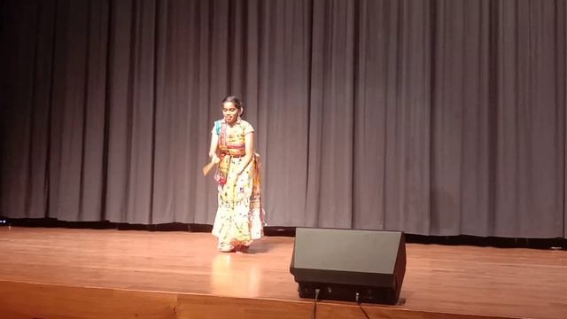 NAGADA SANG DHOL| SOWMIYA CHOREOGRAPHY| GARBA DANCE COMPETITION| NAVRATRI 2021 смотреть онлайн