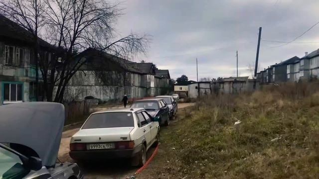 Младший Брат Угнал машину!!Снимаем аккумулятор накачиваем колёса смотреть онлайн